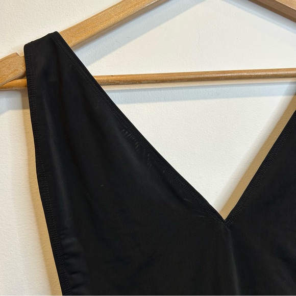 Caribbean Queen deep V-neck bodysuit open back black - Picture 3 of 6